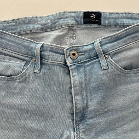 Ag the middi ankle jeans size 26.Light blue great for spring/ summer. - Picture 4 of 6